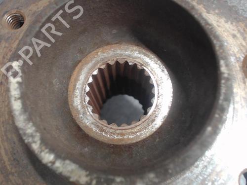 Used Right front steering knuckle Right front steering knuckle RENAULT CLIO II (BB_, CB_) 1.9 dTi (B/CB0U) (80 hp) 20880243 20880243