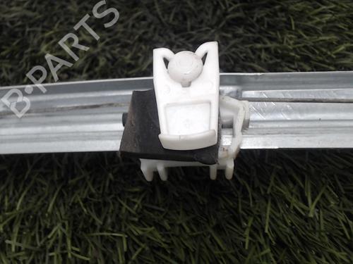 Rudehejsemekanisme ventre foran RENAULT CLIO II (BB_, CB_) 1.2 (BB0A, BB0F, BB10, BB1K, BB28, BB2D, BB2H, CB0A,... (58 hp) 20886118