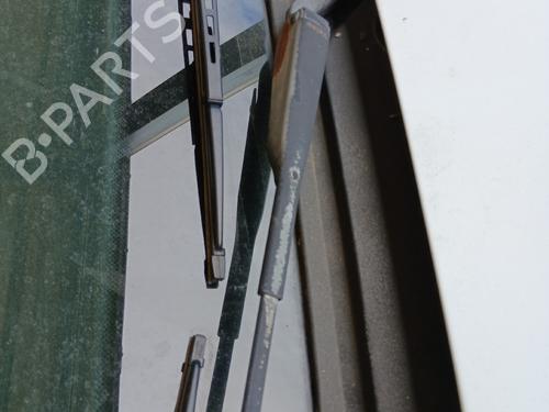 Used Front windshield wiper arm Front windshield wiper arm RENAULT 21 (B48_) 2.1 D (B48V/B48O) (72 hp) 36414891 36414891