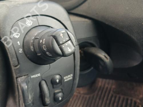 Steering column stalk RENAULT CLIO III (BR0/1, CR0/1) 1.4 16V | BP29240840I23 