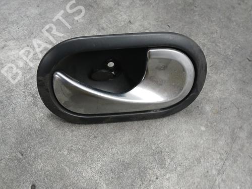 Used Front right exterior door handle RENAULT CLIO III Grandtour (KR0/1_) 1.5 dCi (KR0G) (68 hp) 30752060
