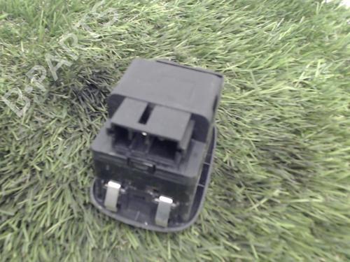 Used Left front window switch PEUGEOT 206 Hatchback (2A/C) 1.9 D (69 hp) 20881736