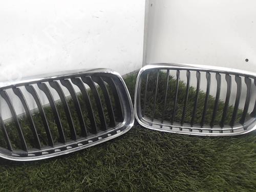 Grille BMW 3 Touring (E91) 318 d | BP20882393C40 