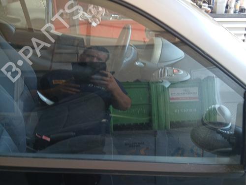 Used Front right door window Front right door window 38229150 38229150