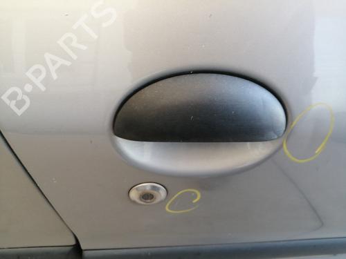 Høyre foran utvendig håndtak PEUGEOT 206 Hatchback (2A/C) 1.4 i (75 hp) 27684931