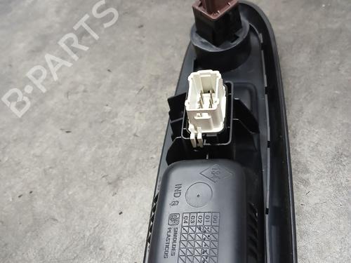 Used Right front window switch Right front window switch 36793895 36793895