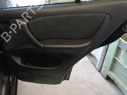 Lève-vitre arrière droit MERCEDES-BENZ M-CLASS (W163) ML 270 CDI (163.113) (163 hp) 25472456