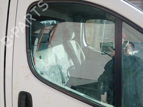 Used Front right door window OPEL VIVARO A Van (X83) 1.9 DTI (F7) (101 hp) 31993887