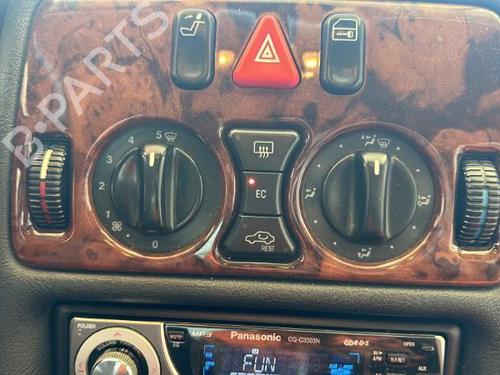 Used Climate control Climate control MERCEDES-BENZ CLK (C208) CLK 200 (208.335) (136 hp) 20886339 20886339