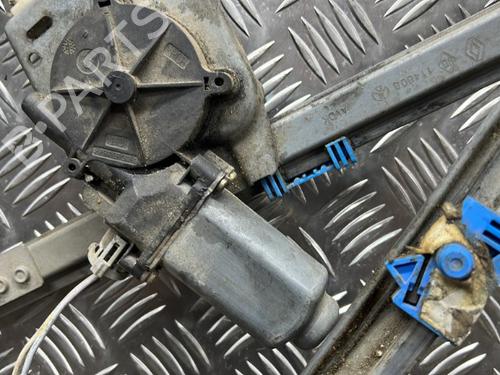 Front right window mechanism RENAULT LAGUNA II (BG0/1_) 2.2 dCi (BG0F) | BP20880346C23 