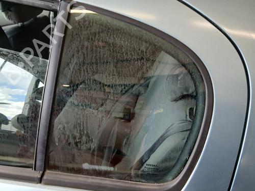 Dør rude ventre bagtil Dør rude ventre bagtil NISSAN ALMERA II Hatchback (N16) [2000-2026] 35791716 35791716