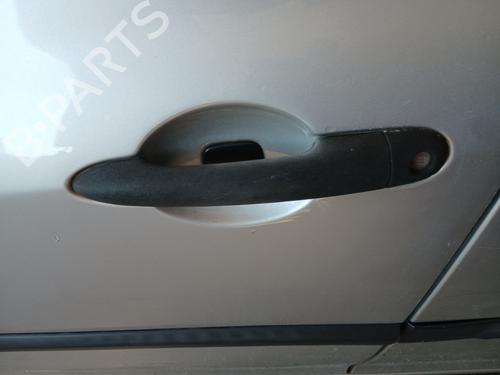 Used Front left exterior door handle RENAULT CLIO III (BR0/1, CR0/1) 1.4 16V (98 hp) 29240822