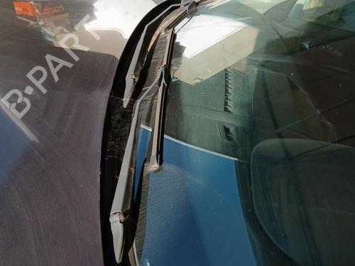 Used Front windshield wiper arm RENAULT MEGANE II (BM0/1_, CM0/1_) 1.5 dCi (BM02, BM13, BM2A, CM02, CM13) (101 hp) 29327391