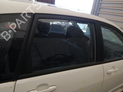 Używane Szyba drzwi tylnych prawych SUZUKI LIANA Hatchback 1.3 (90 hp) 26659215