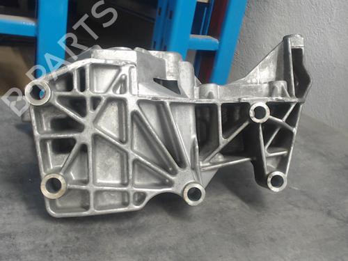 Used Support Support RENAULT SCÉNIC I MPV (JA0/1_, FA0_) 1.9 dCi RX4 (102 hp) 22131563 22131563