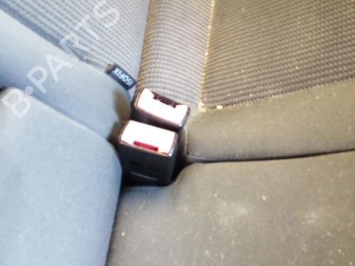 Used Seat buckle VW POLO (9N_, 9A_) 1.4 TDI (80 hp) 25374077
