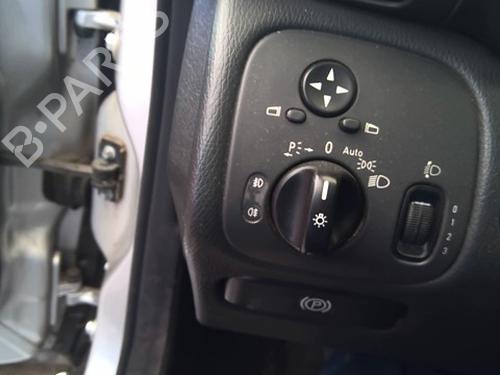 Used Headlight switch Headlight switch MERCEDES-BENZ C-CLASS T-Model (S203) C 220 CDI (203.206, 203.208) (143 hp) 39937821 39937821