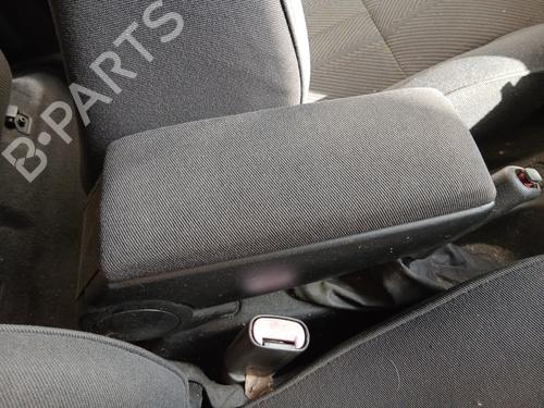 Armlene ALFA ROMEO 147 (937_) 1.9 JTD (937.AXD1A, 937.BXD1A, 937.AXV1A, 937.BXB1A,... (115 hp) 32993178