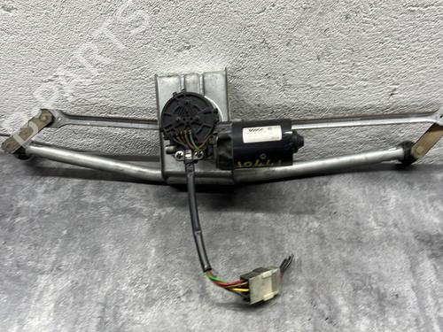 Used Front wiper motor MERCEDES-BENZ SPRINTER 2-t Bus (B901, B902) 213 CDI (902.671, 902.672) (129 hp) 26931757