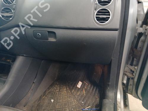 Used Glove box VW GOLF PLUS V (5M1, 521) 2.0 TDI 16V (140 hp) 32321557