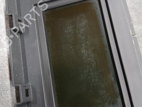 display-monitor-renault-megane-iii-hatchback-bz01_-b3_-2008-28303208 main image