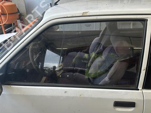 Vitre porte avant droite Vitre porte avant droite 20882693 20882693