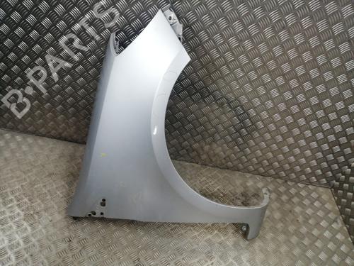 Used Right front fenders RENAULT CLIO III (BR0/1, CR0/1) 1.5 dCi (BR17, CR17) (86 hp) 24663812