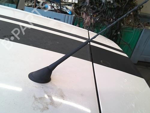 Used Antenna/Base Antenna/Base VW POLO V (6R1, 6C1) 1.6 TDI (90 hp) 40126472 40126472