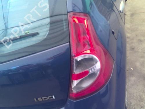 right-taillight-dacia-sandero-2008-40018647 main image