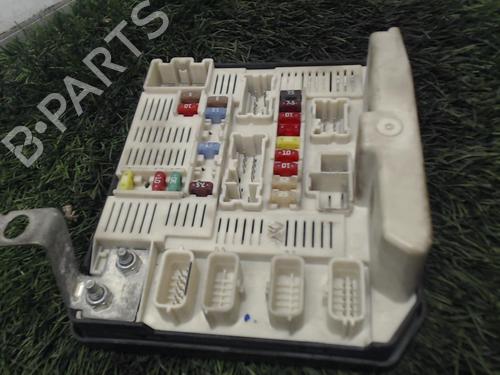Used Fuse box Fuse box 20886727 20886727