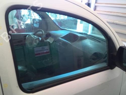 front-right-door-window-renault-kangoo-express-fw01_-2008-39937836 main image