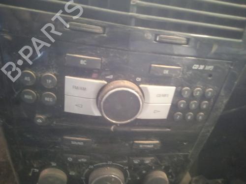 Used Radio OPEL ASTRA H TwinTop (A04) 1.9 CDTi (L67) (150 hp) 21281290