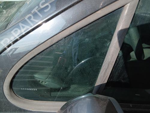Vidro triangular frente esquerdo PEUGEOT 207 (WA_, WC_) 1.4 HDi (68 hp) 32668077