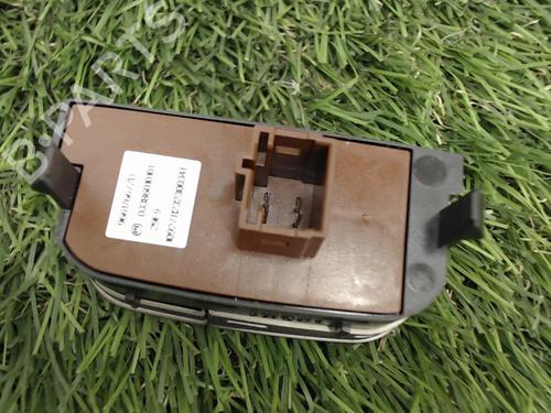Used Switch Switch CITROËN C5 III (RD_) 2.0 HDi (RDRHD8, RDRHDJ, RDRHR8, RDRHRJ) (136 hp) 20887399 20887399