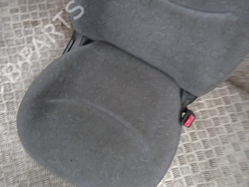 Right front seat TOYOTA YARIS (_P1_) 1.0 (SCP10_, SCP10R) | BP32493138C16