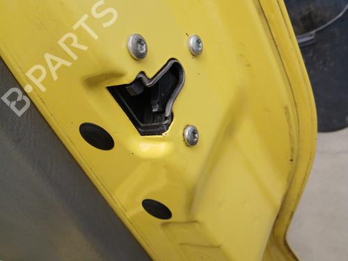 Used Front right lock OPEL VIVARO A Van (X83) 2.5 CDTI (F7) (146 hp) 28381569