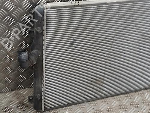 Used Water radiator Water radiator VW TOURAN (1T3) 2.0 TDI (140 hp) 39690245 39690245