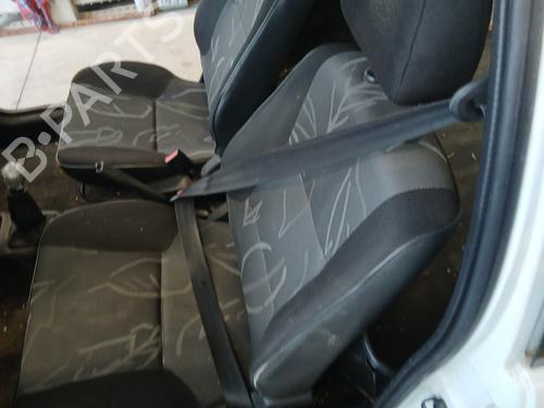 Used Front left seatbelt PEUGEOT 106 II (1A_, 1C_) 1.1 i (60 hp) 31706887