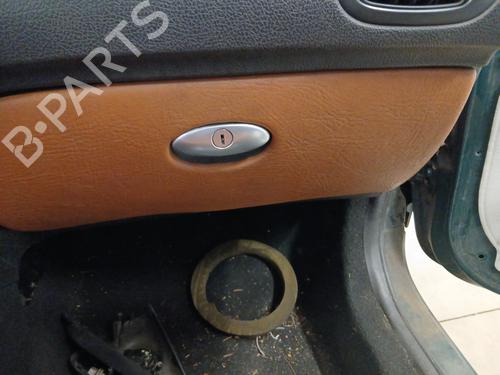 Hanskerom PEUGEOT 206 CC (2D) 1.6 16V (2DNFUF, 2DNFUR) (109 hp) 31649731