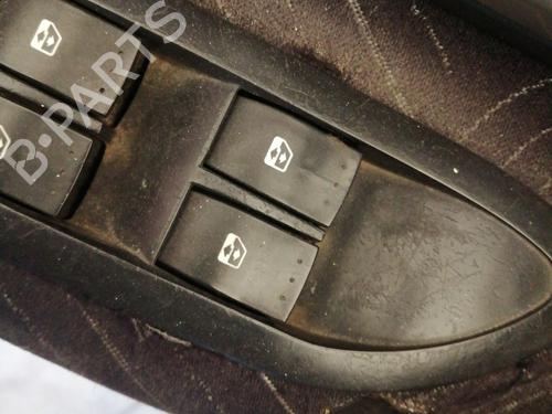 Left front window switch RENAULT LAGUNA II (BG0/1_) 1.9 dCi | BP26688995I27 
