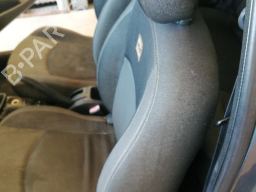 Left front seat PEUGEOT 206 Hatchback (2A/C) 1.4 i | BP27586196C15 