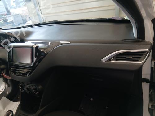 Used Dashboard PEUGEOT 208 I (CA_, CC_) 1.2 VTI 82 (82 hp) 31883583