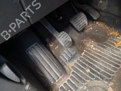 Used Clutch pedal RENAULT GRAND SCÉNIC III (JZ0/1_) 1.9 dCi (JZ0J, JZ0N, JZ1K, JZ1S) (131 hp) 30144755