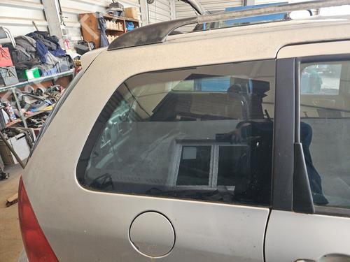 rear-right-quarter-glass-peugeot-307-sw-3h-2002-2003-2004-2005-2006-2007-2008-2009-34358000 main image