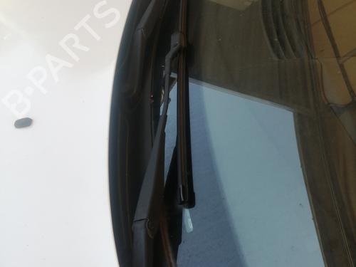 Used Front windshield wiper arm FORD FIESTA VI (CB1, CCN) 1.25 (82 hp) 27719143