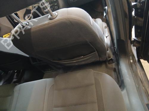 Right front seat VW GOLF V (1K1) 2.0 TDI | BP30338816C16 - Image 3