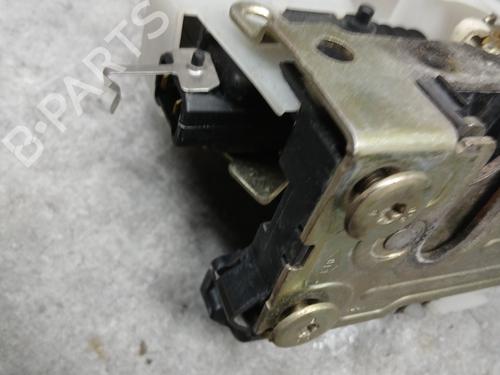 Cerradura puerta delantera derecha RENAULT MEGANE I Classic (LA0/1_) 1.4 16V (LA0D, LA1H, lA0W, LA10) | BP30752065C97