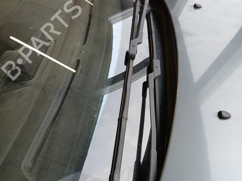 Used Front windshield wiper arm PEUGEOT 308 SW I (4E_, 4H_) 1.6 HDi (109 hp) 31576625