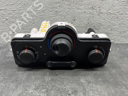 Used Climate control RENAULT CLIO III (BR0/1, CR0/1) 1.2 16V (BR0P, CR0P) (101 hp) 29327480
