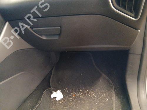 glove-box-ford-focus-iii-turnier-2010-2011-2012-2013-2014-2015-2016-2017-2018-2019-2020-33181692 main image